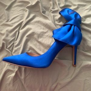 Cobalt blue heels w/ matching rhinestone clutch